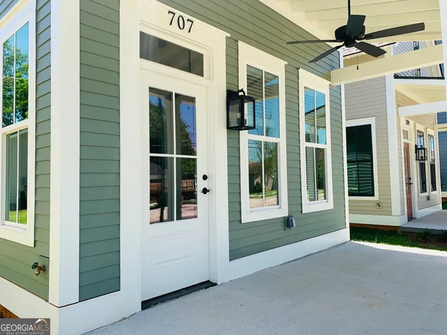 $1,350 | 707 Jefferson Street, LaGrange, GA 30240