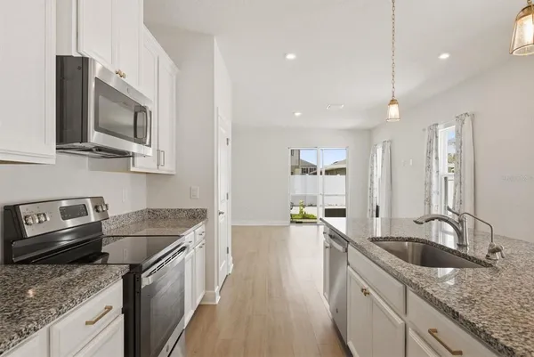 $2,300 | 19056 Heavenside Ct Spring Hill, Spring Hill, FL 34610