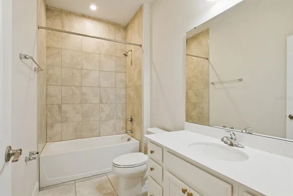 $2,300 | 19056 Heavenside Ct Spring Hill, Spring Hill, FL 34610