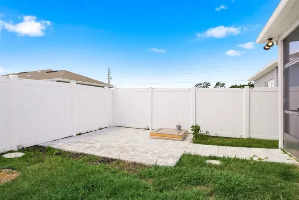 $2,300 | 19056 Heavenside Ct Spring Hill, Spring Hill, FL 34610