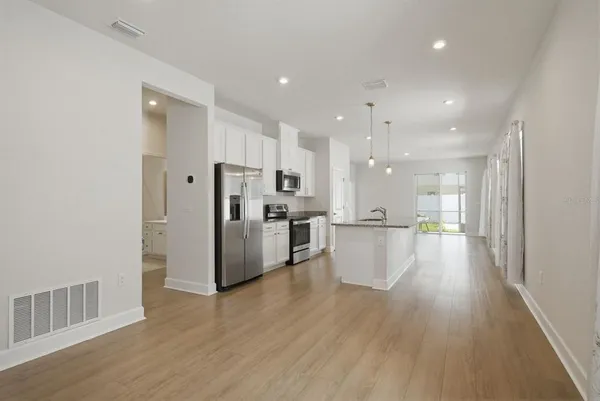 $2,300 | 19056 Heavenside Ct Spring Hill, Spring Hill, FL 34610