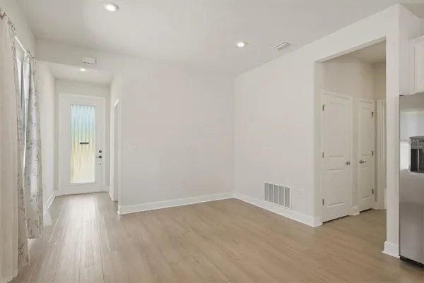 $2,300 | 19056 Heavenside Ct Spring Hill, Spring Hill, FL 34610