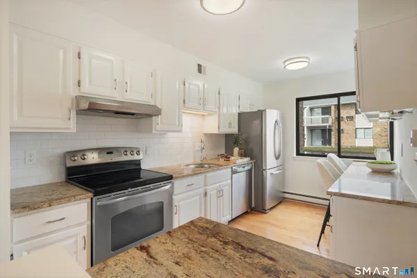 $899,000 | 199 Gregory Boulevard, Unit C2, Norwalk, CT 06855