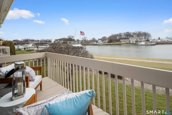 $899,000 | 199 Gregory Boulevard, Unit C2, Norwalk, CT 06855