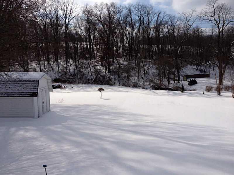 3811 New Texas Road Plum, PA 15239 - Photo 25 of 25 Exterior Back.