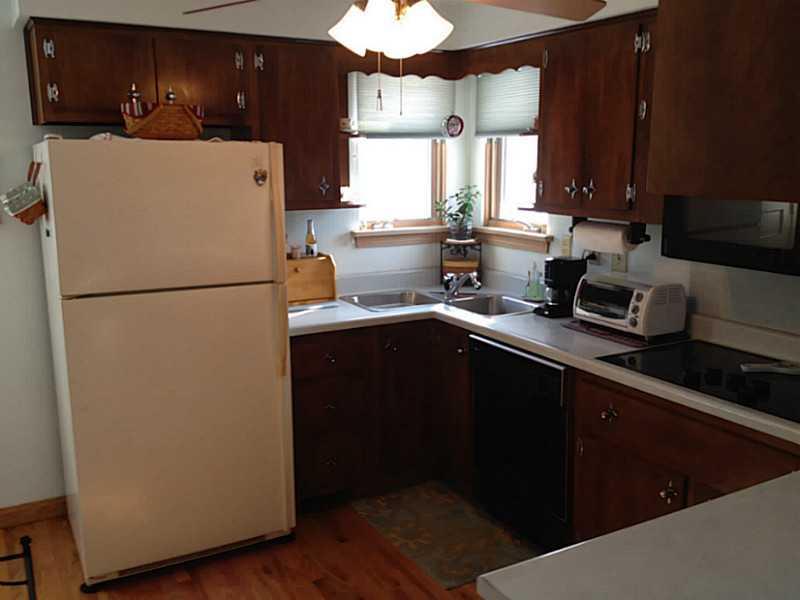 3811 New Texas Road Plum, PA 15239 - Photo 8 of 25 Kitchen.