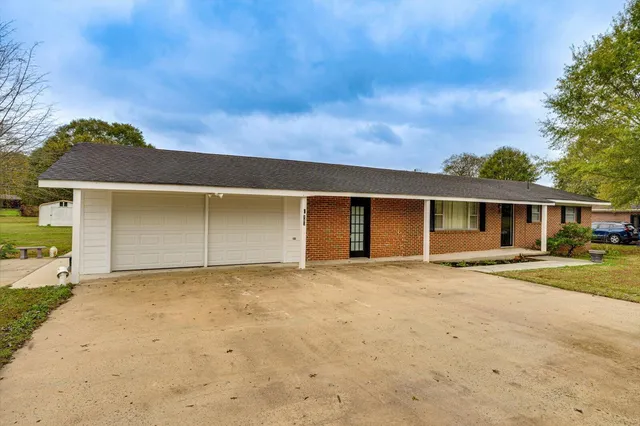 $289,900 | 185 Omega Drive, Whitwell, TN 37397