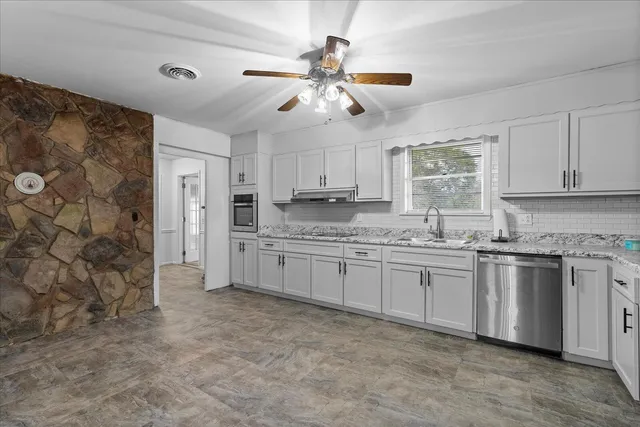 $289,900 | 185 Omega Drive, Whitwell, TN 37397