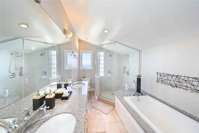 $9,250 | 661 Nyes Place, Laguna Beach, CA 92651