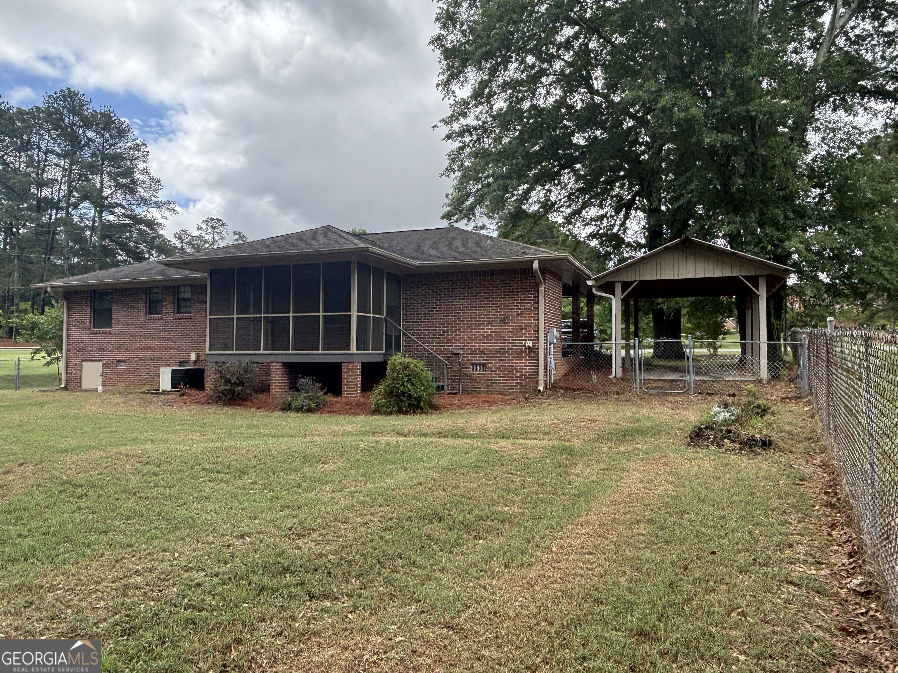 147 Langford Street Winder, GA 30680 - Photo 2 of 19