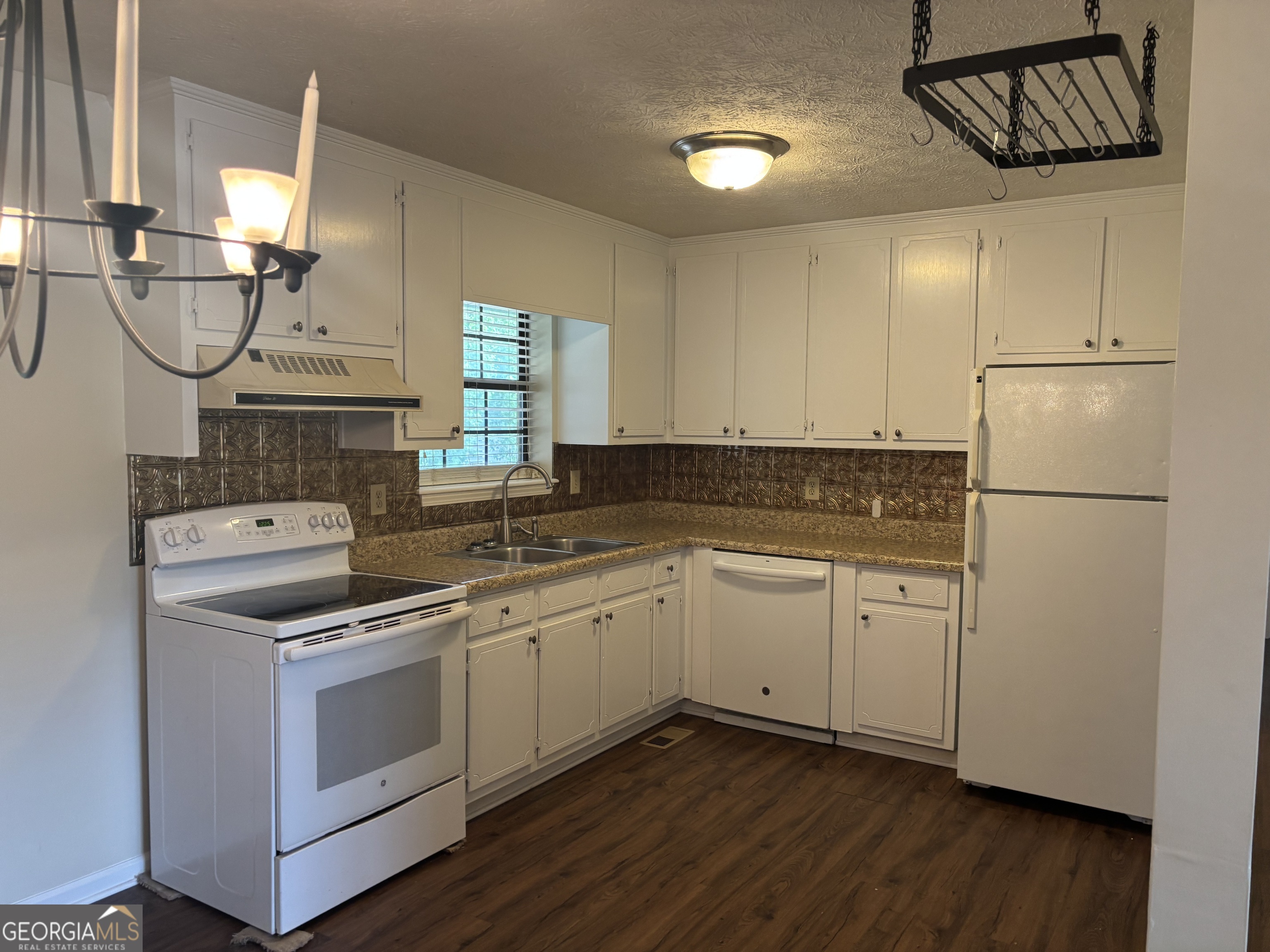 147 Langford Street Winder, GA 30680 - Photo 10 of 19