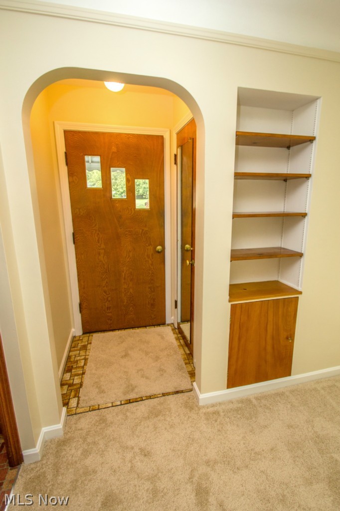 6219 Brookside Road Independence, OH 44131 - Photo 2 of 25 Front Entry
