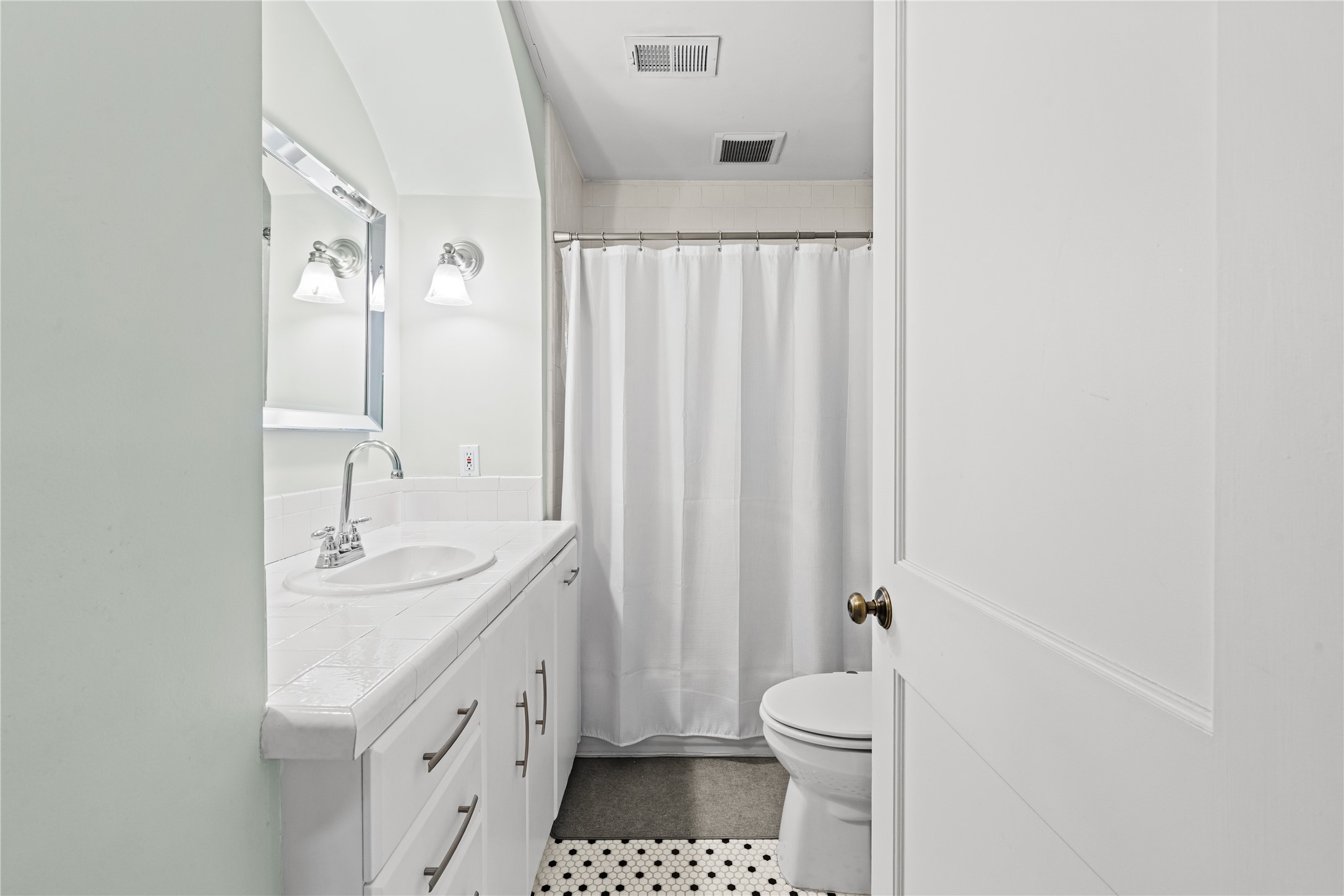 721 Ralfallen Street Houston, TX 77008 - Photo 21 of 26