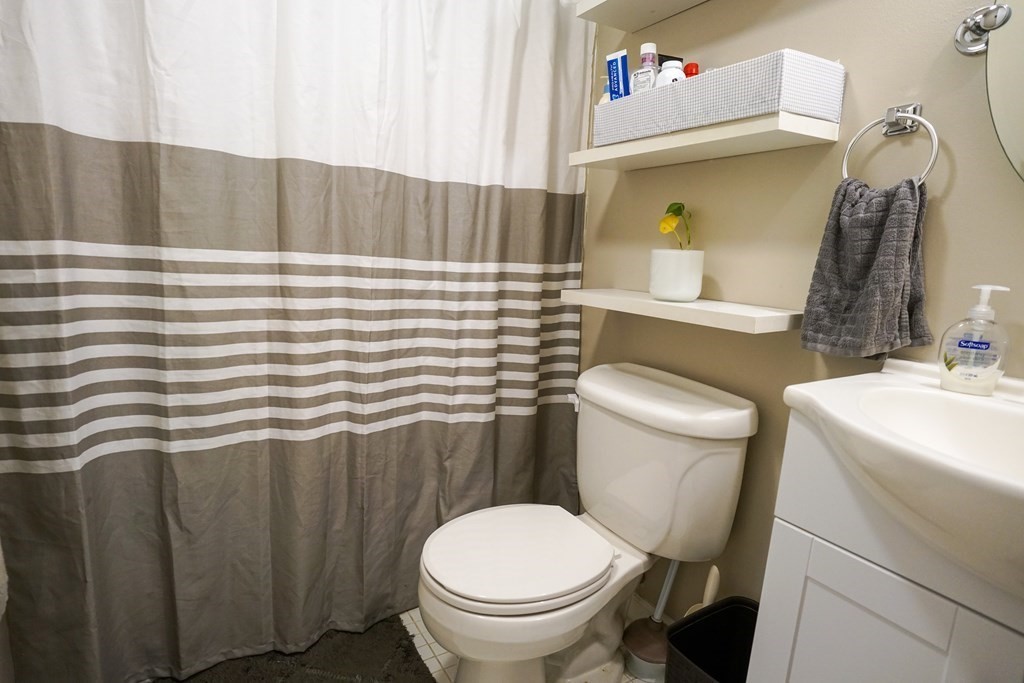 318 Codman Hill Road, Unit 22E Boxborough, MA 01719 - Photo 9 of 12