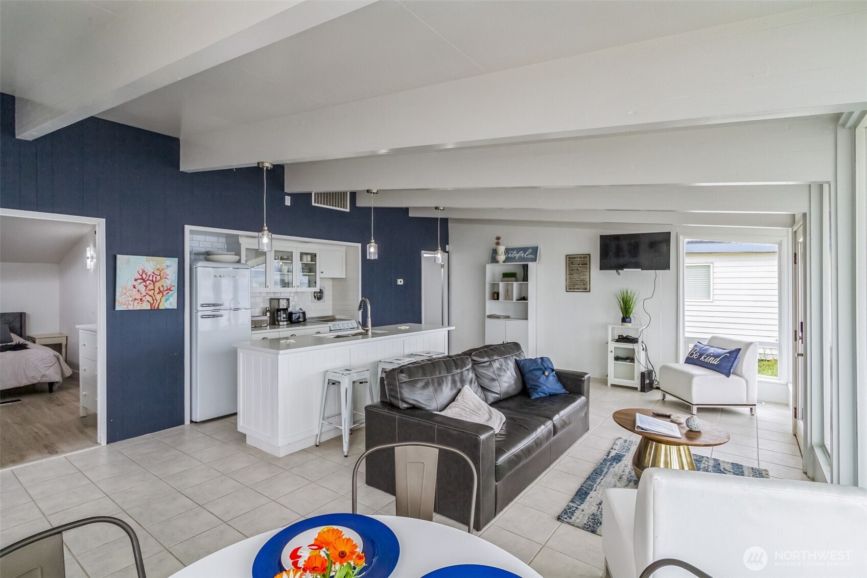 2687 West Beach Road Oak Harbor, WA 98277 - Photo 12 of 28 Gallery Image 12