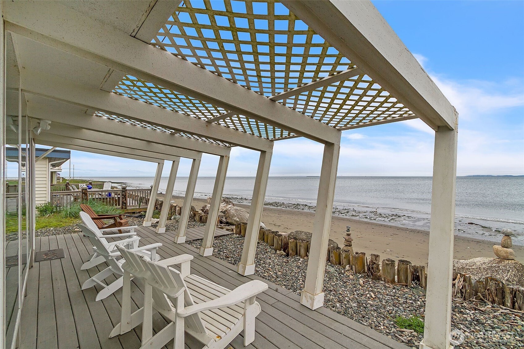 2687 West Beach Road Oak Harbor, WA 98277 - Photo 23 of 28 Gallery Image 23