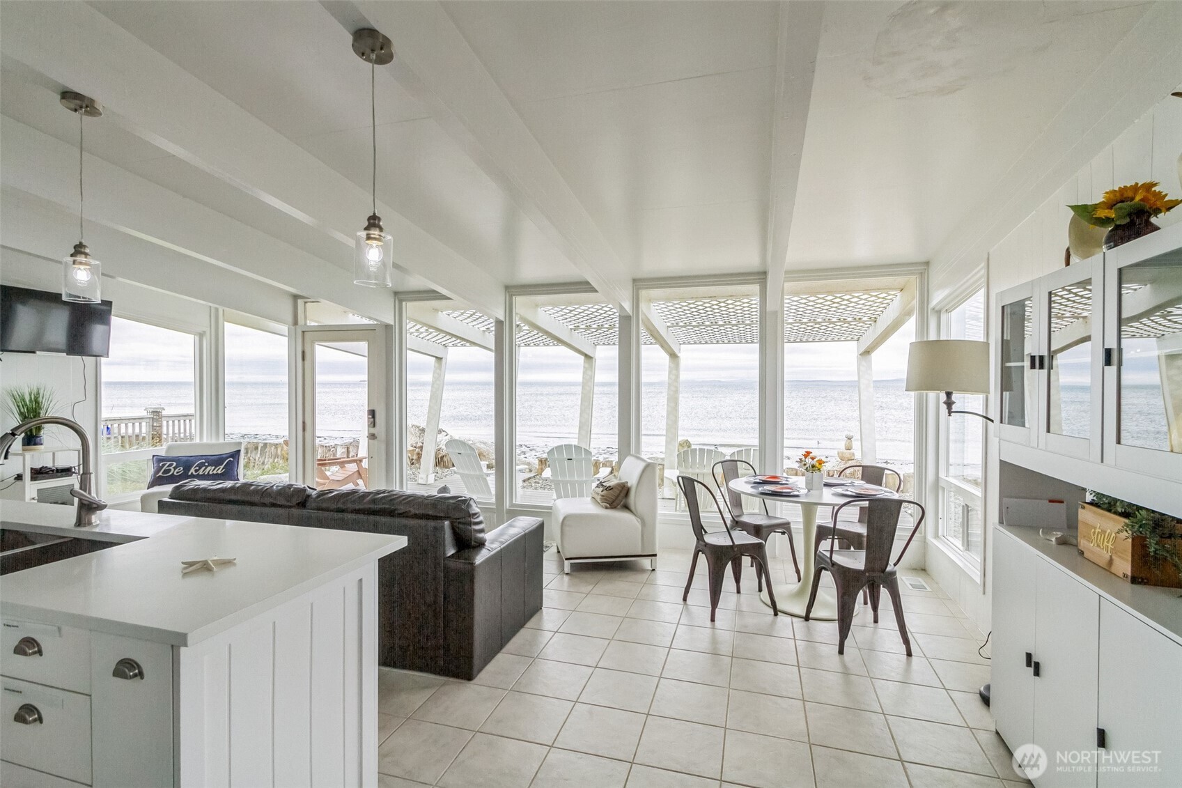 2687 West Beach Road Oak Harbor, WA 98277 - Photo 24 of 28 Gallery Image 24
