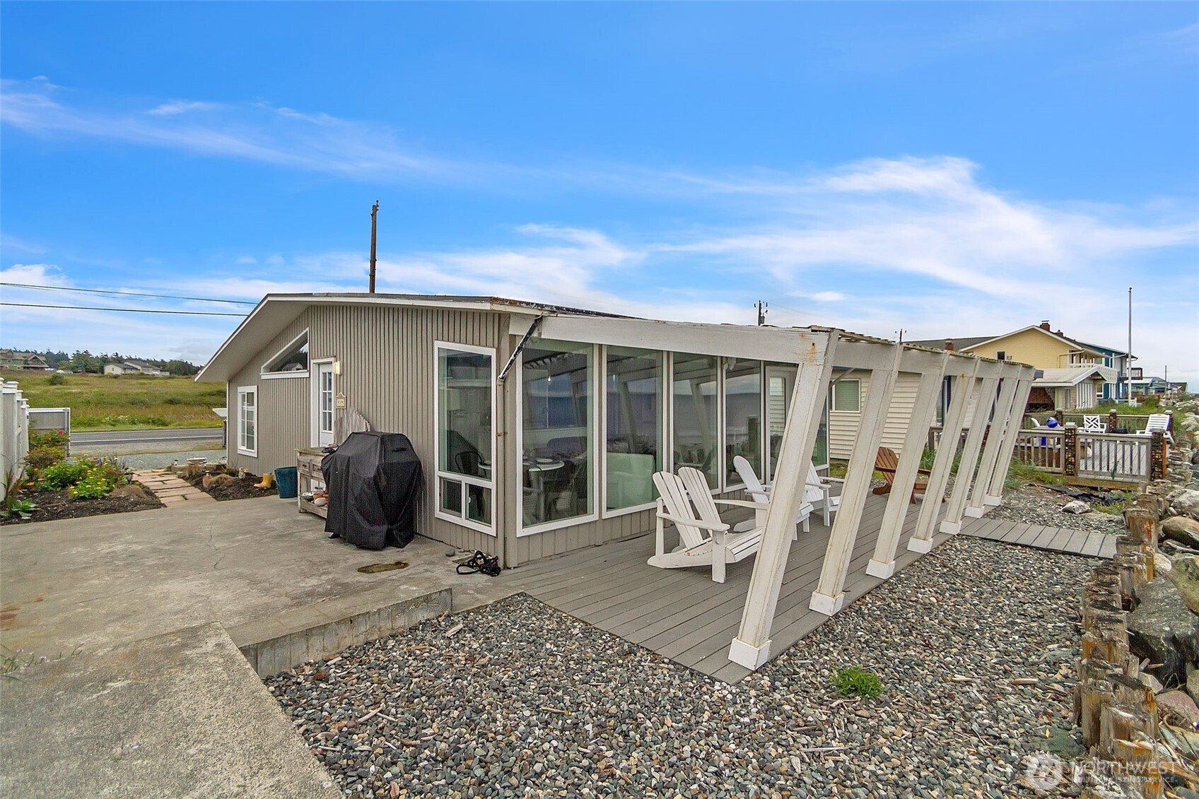 2687 West Beach Road Oak Harbor, WA 98277 - Photo 27 of 28 Gallery Image 27