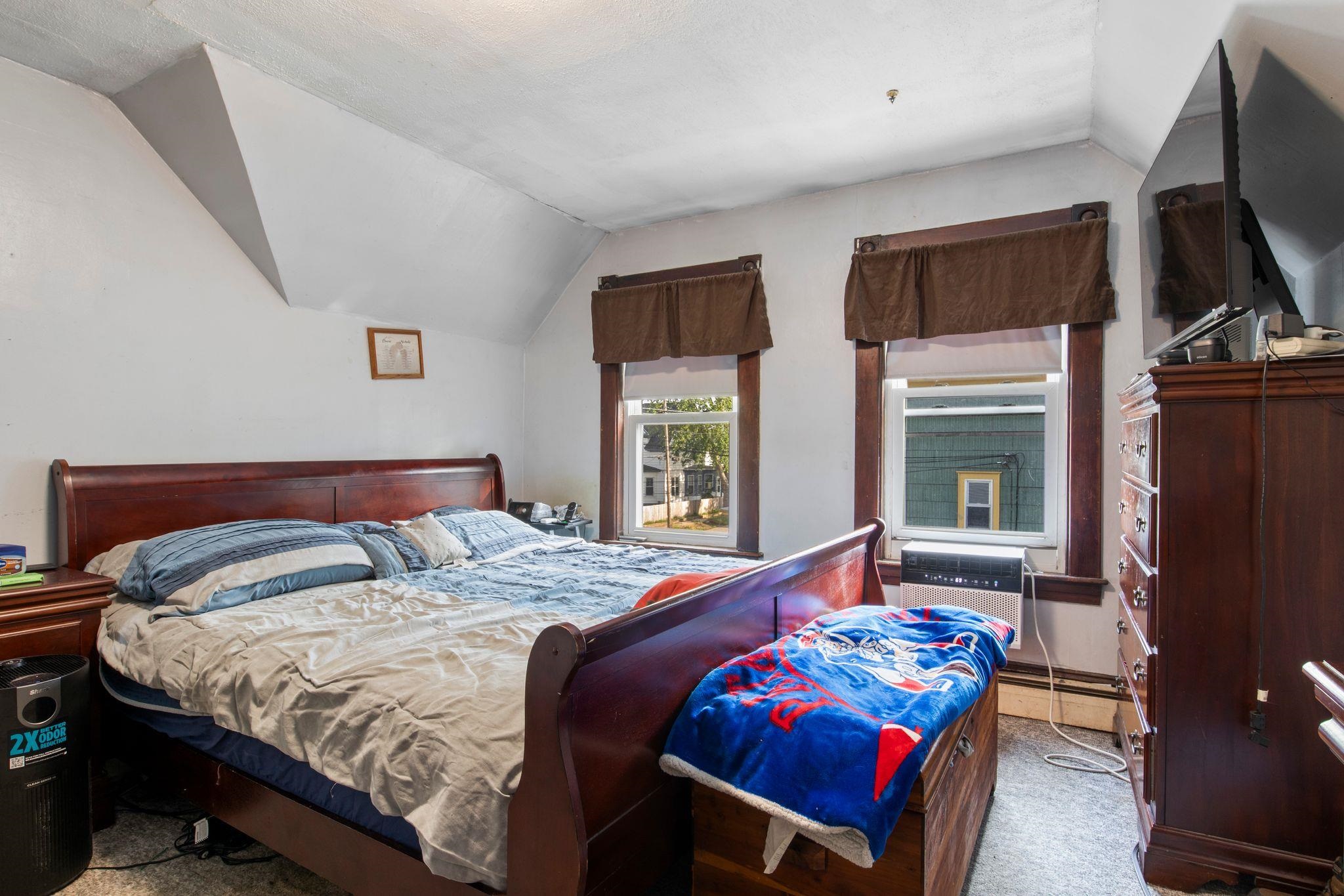 53 Chestnut Street Rochester, NH 03867 - Photo 26 of 33