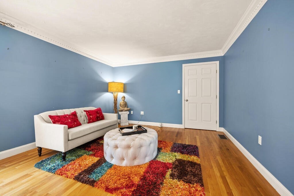 199 Hunnewell Street Needham, MA 02494 - Photo 12 of 40 Gallery Image 12