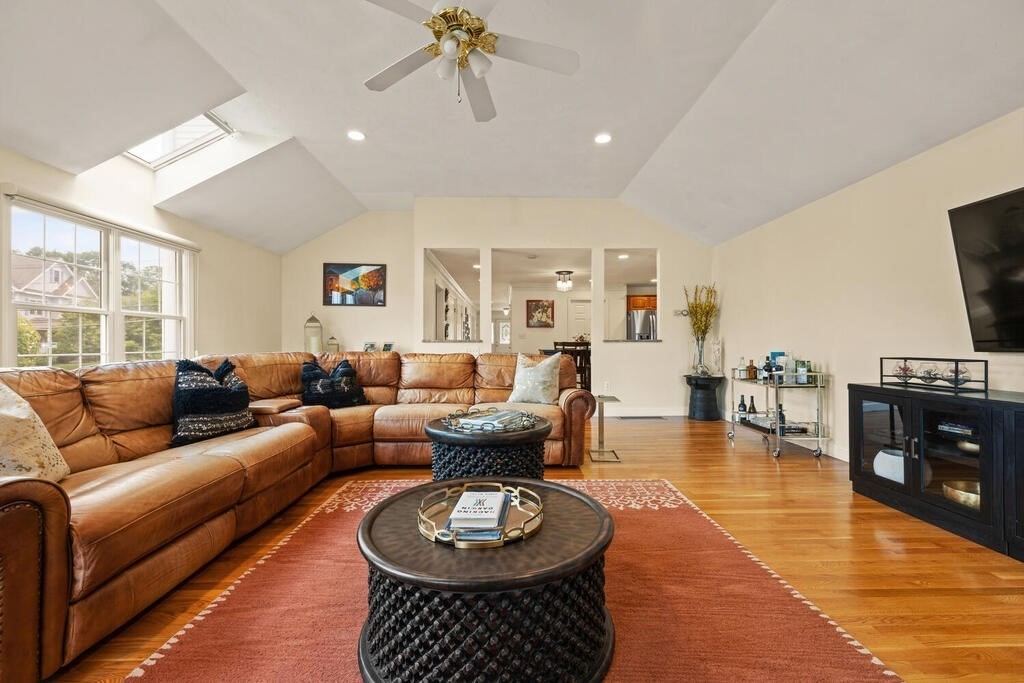 199 Hunnewell Street Needham, MA 02494 - Photo 10 of 40 Gallery Image 10