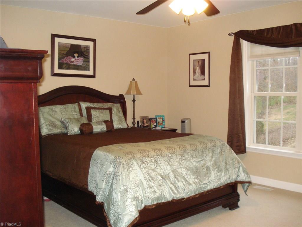 230 Ridge Drive Lexington, NC 27295 - Photo 19 of 29 Gallery Image 19