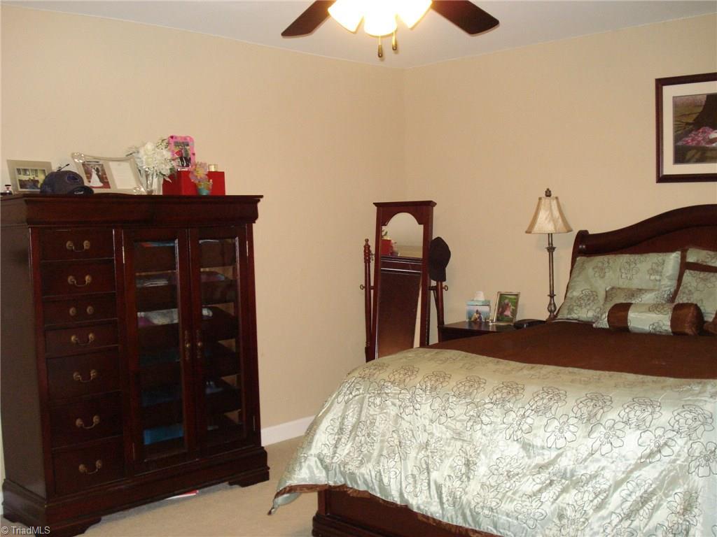230 Ridge Drive Lexington, NC 27295 - Photo 20 of 29 Gallery Image 20