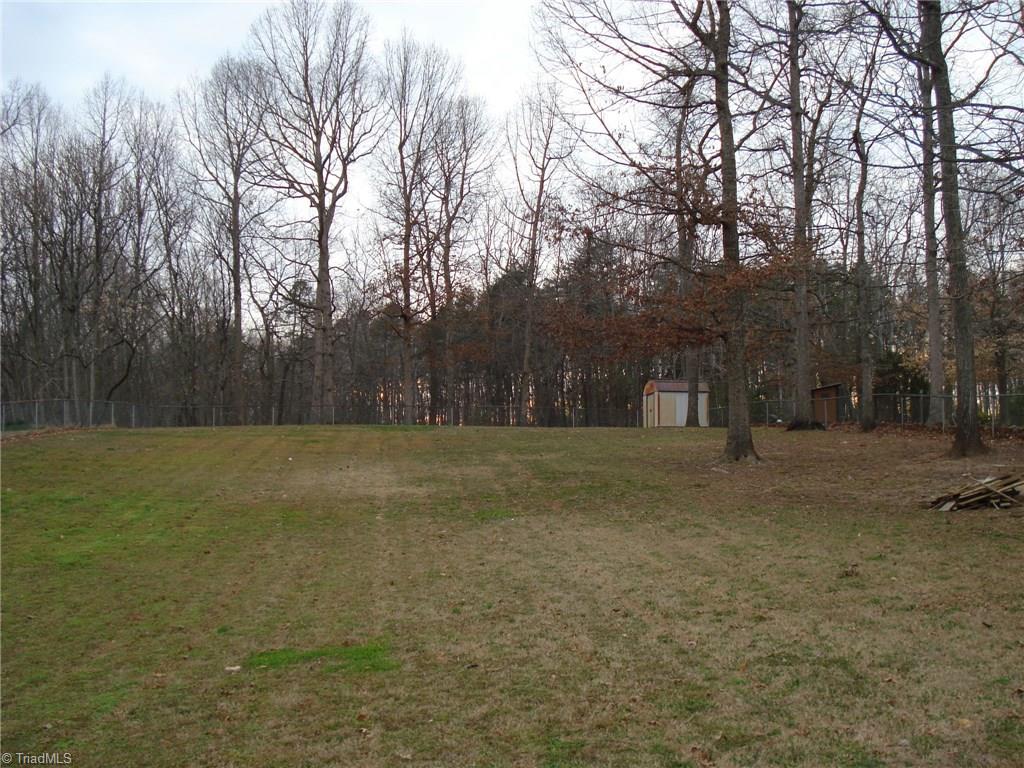 230 Ridge Drive Lexington, NC 27295 - Photo 6 of 29 Gallery Image 6