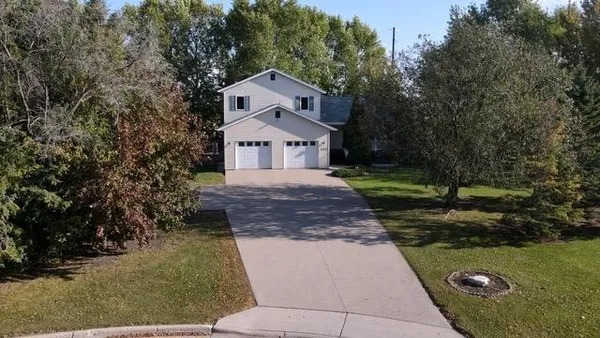 $349,900 | 322 Oriole Avenue North, Thief River Falls, MN 56701