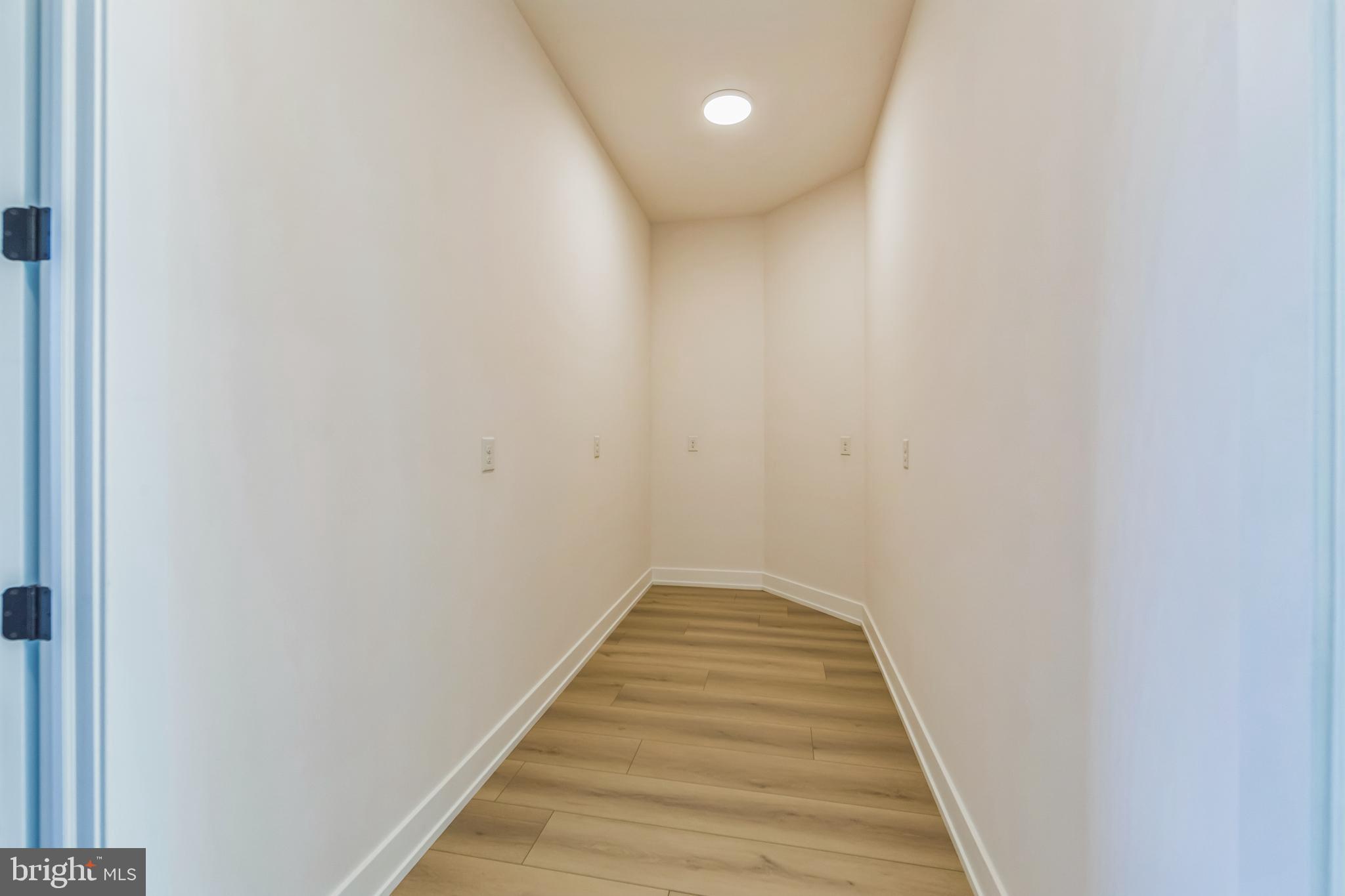 736 Northbrook Road, Unit L2 Kennett Square, PA 19348 - Photo 32 of 60 a view of a hallway