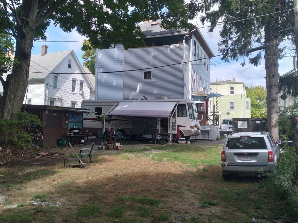 11 Larch Street Worcester, MA 01609 - Photo 2 of 9