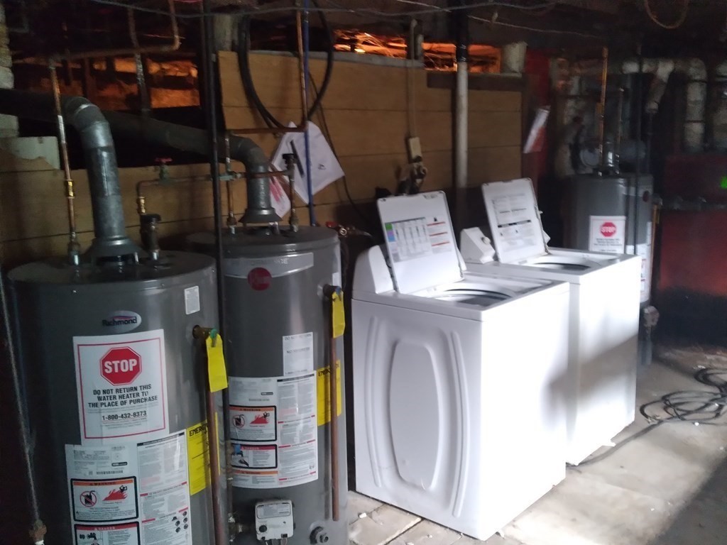 11 Larch Street Worcester, MA 01609 - Photo 4 of 9