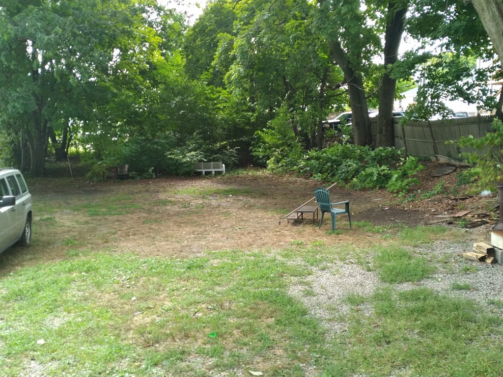 11 Larch Street Worcester, MA 01609 - Photo 9 of 9