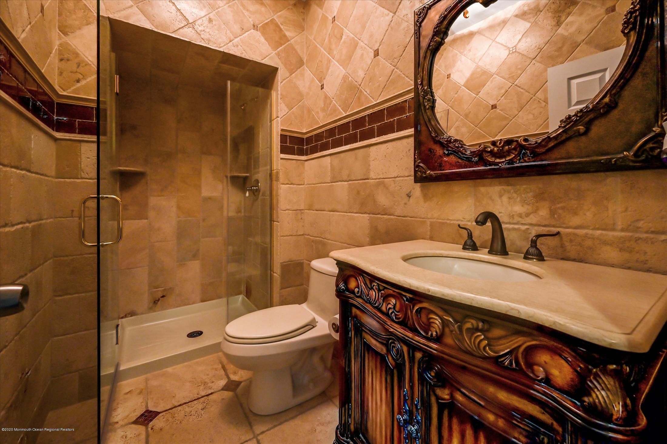 54 Shilling Road Manalapan, NJ 07726 - Photo 11 of 47 1ST FLOOR BATH