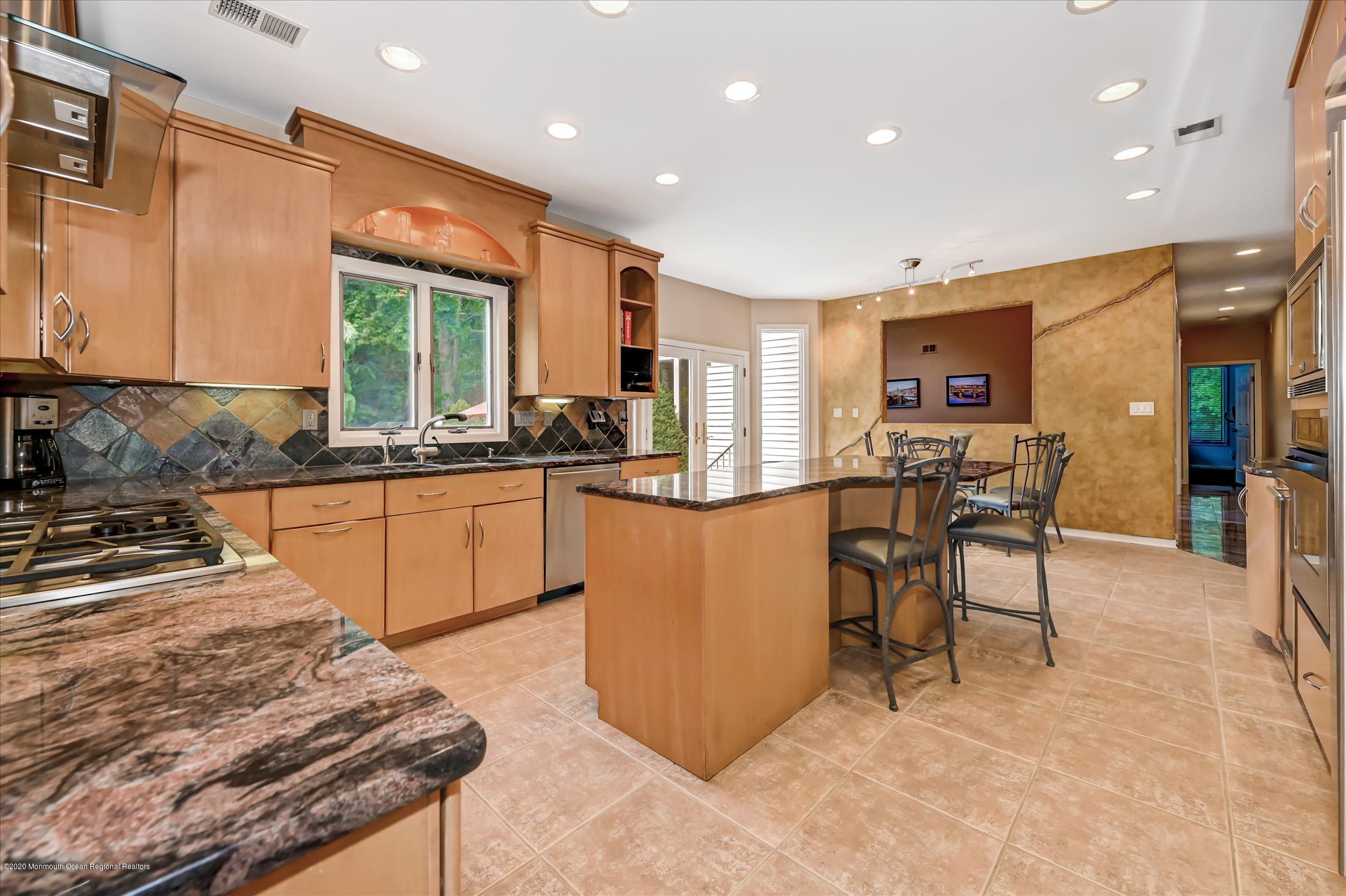 54 Shilling Road Manalapan, NJ 07726 - Photo 15 of 47 KITCHEN