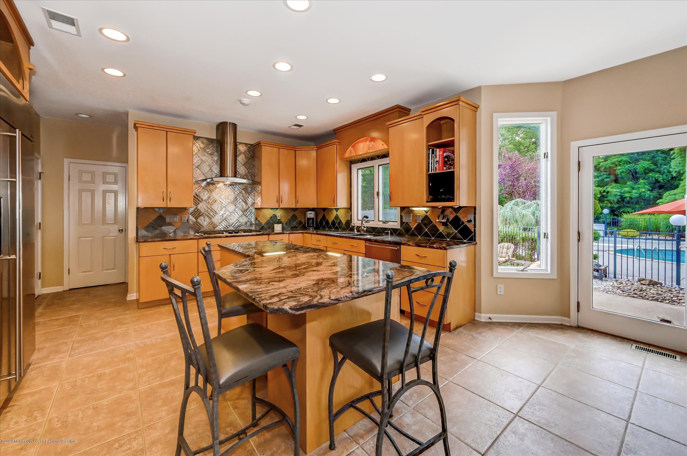 54 Shilling Road Manalapan, NJ 07726 - Photo 18 of 47 KITCHEN