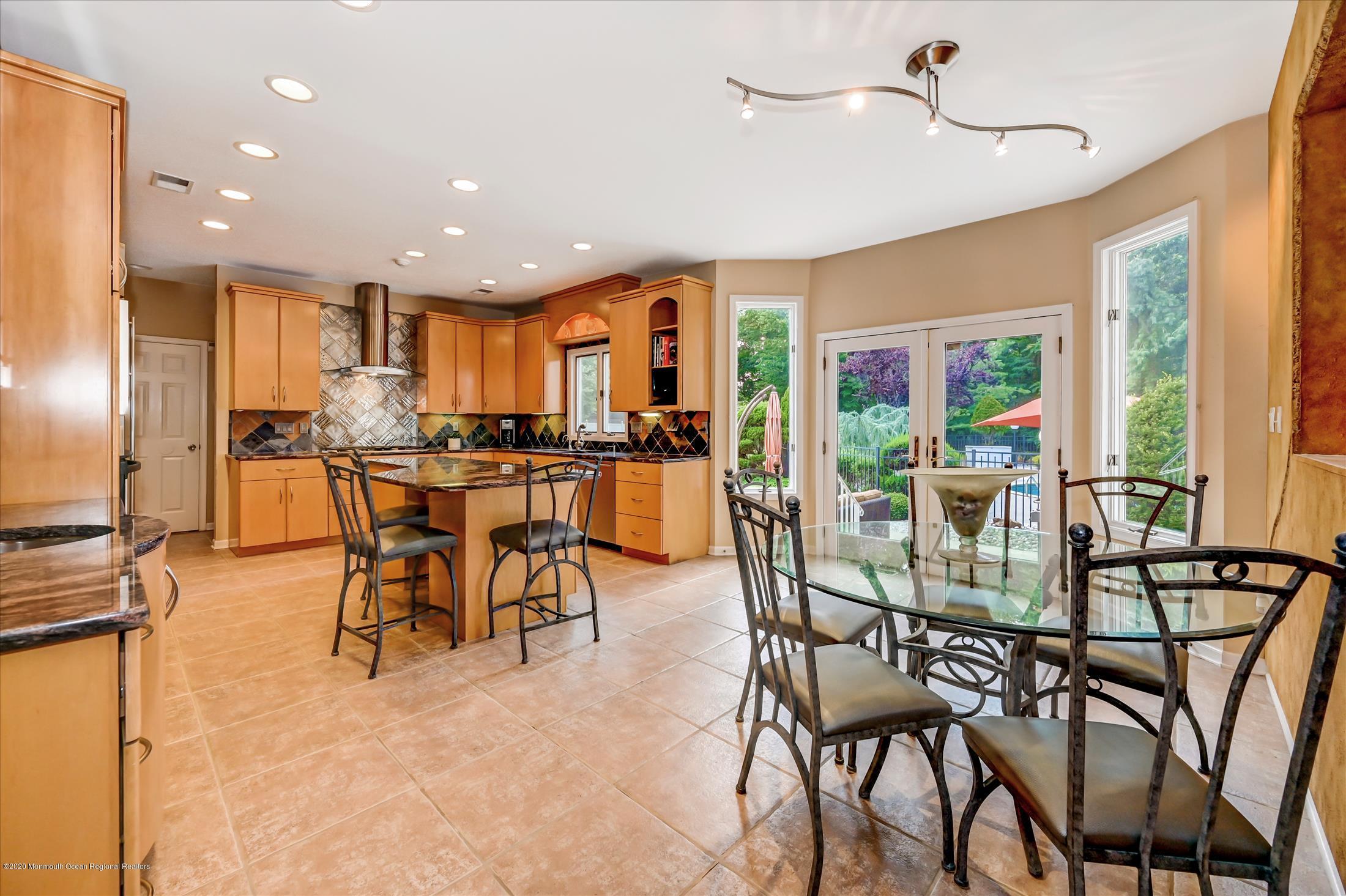 54 Shilling Road Manalapan, NJ 07726 - Photo 19 of 47 KITCHEN