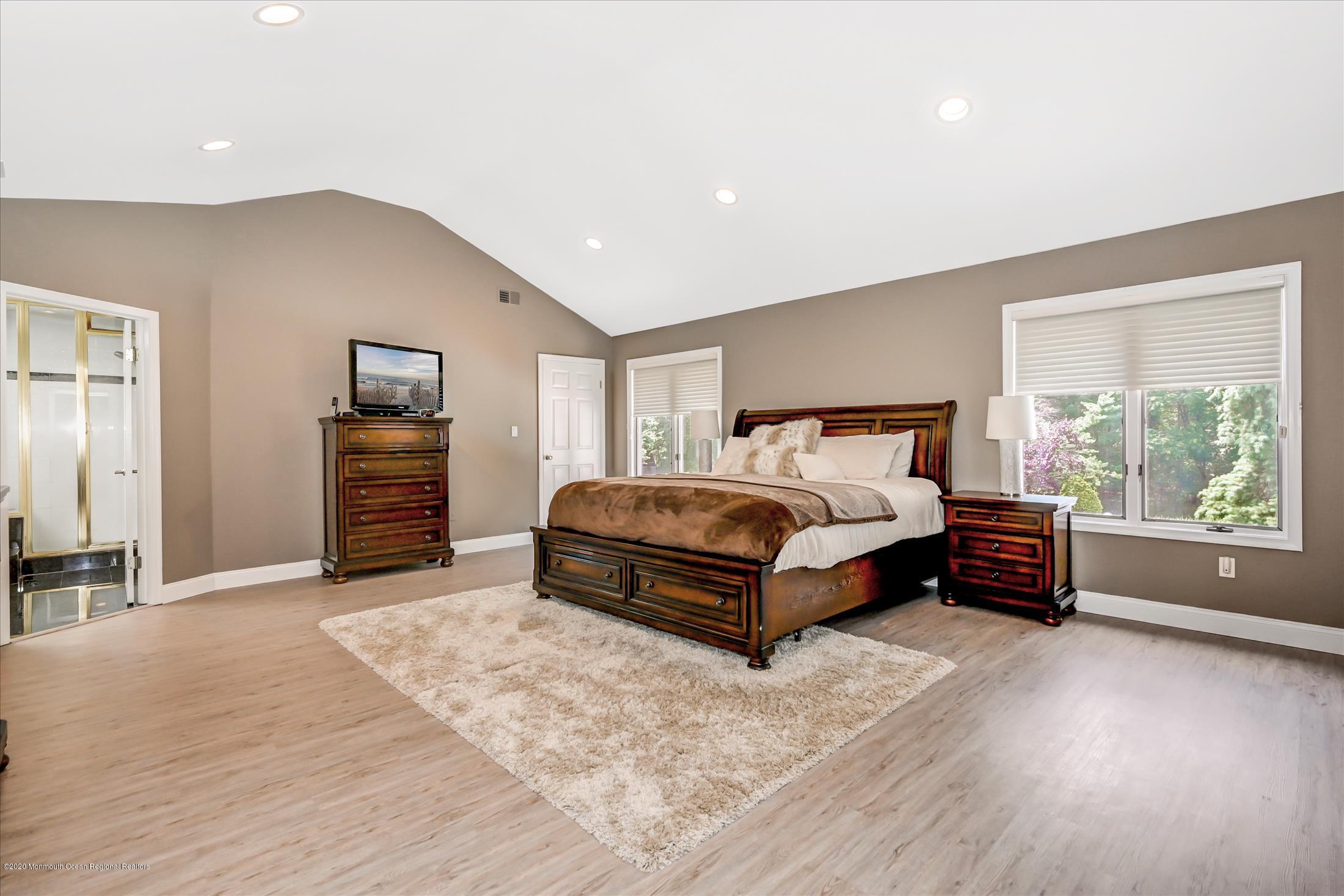 54 Shilling Road Manalapan, NJ 07726 - Photo 21 of 47 MASTER BEDROOM