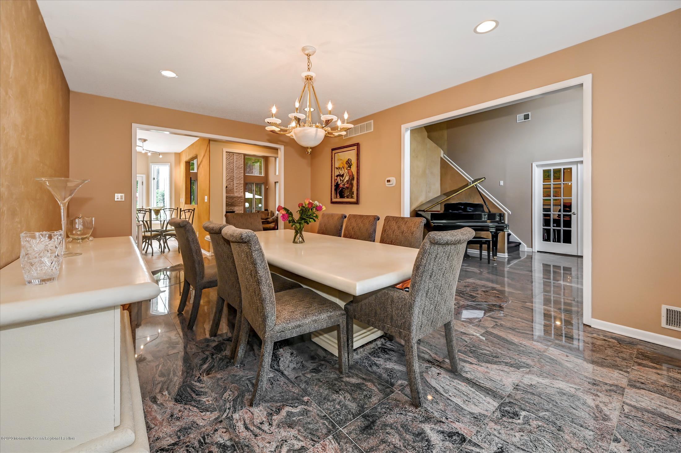54 Shilling Road Manalapan, NJ 07726 - Photo 6 of 47 DINING ROOM