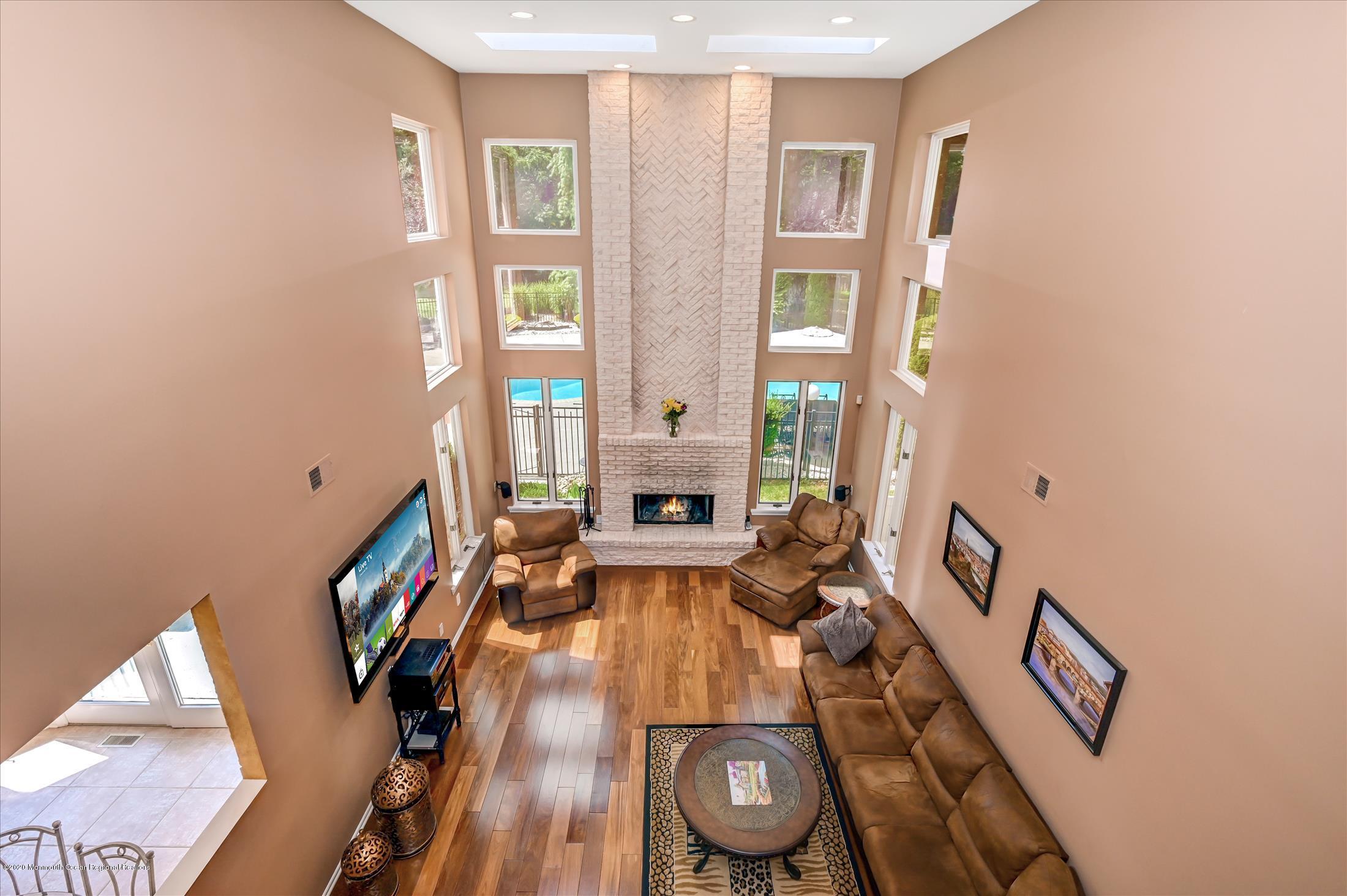 54 Shilling Road Manalapan, NJ 07726 - Photo 7 of 47 FAMILY ROOM
