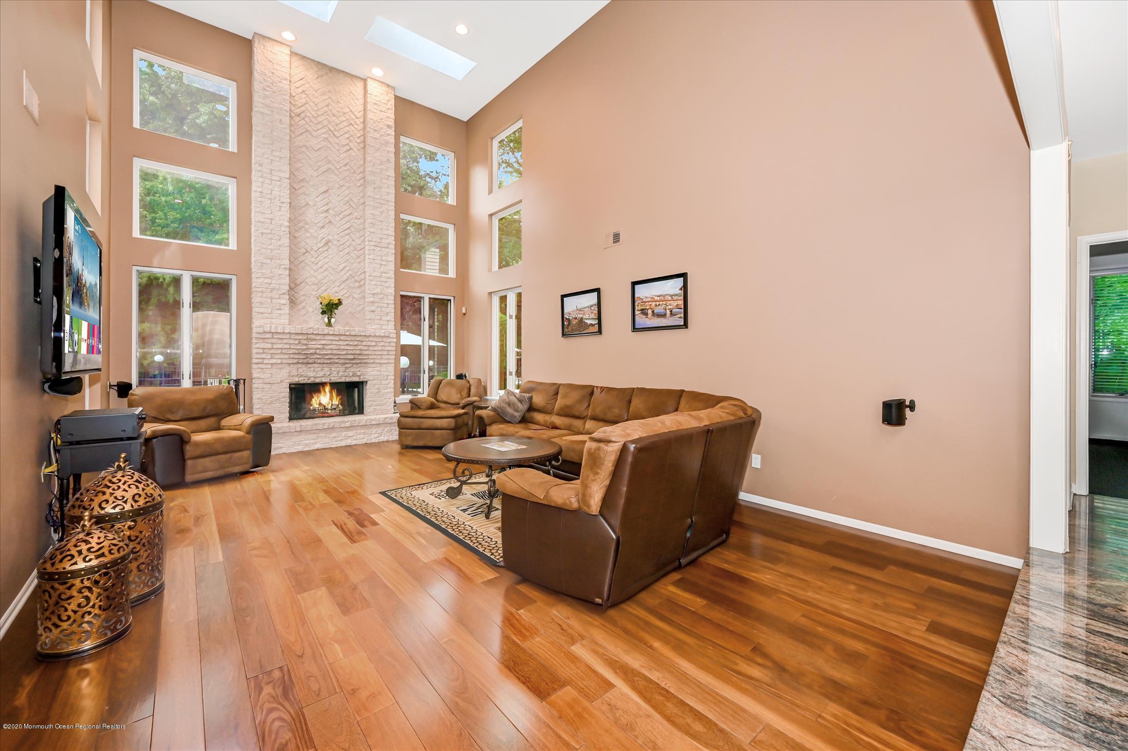 54 Shilling Road Manalapan, NJ 07726 - Photo 8 of 47 FAMILY ROOM