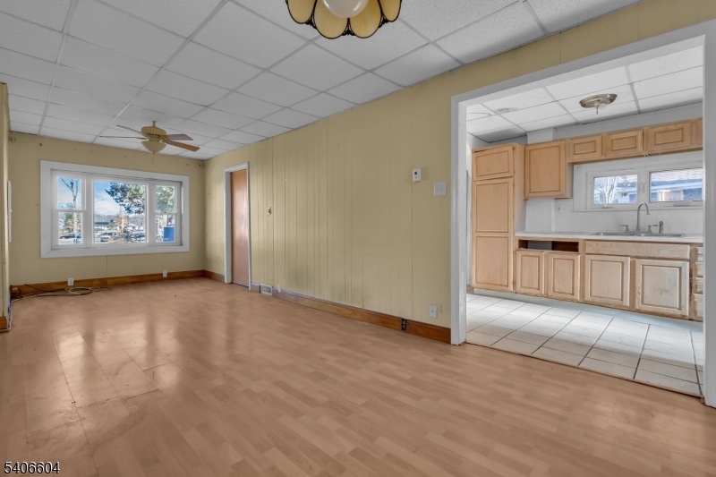 72 Allentown Road Parsippany, NJ 07054 - Photo 4 of 15