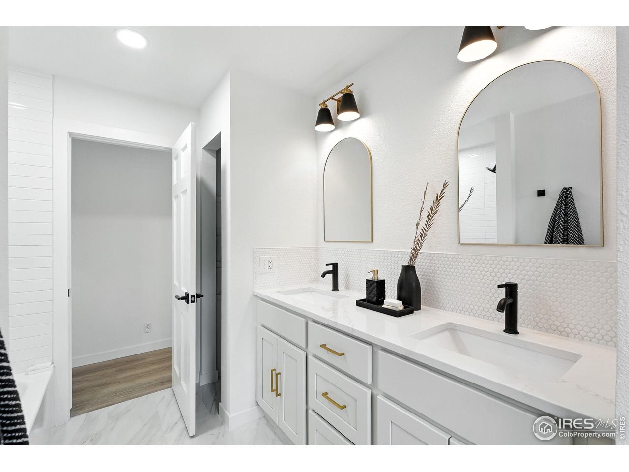 1575 Deer Trail Road Boulder, CO 80302 - Photo 15 of 39 a bathroom with a double vanity sink