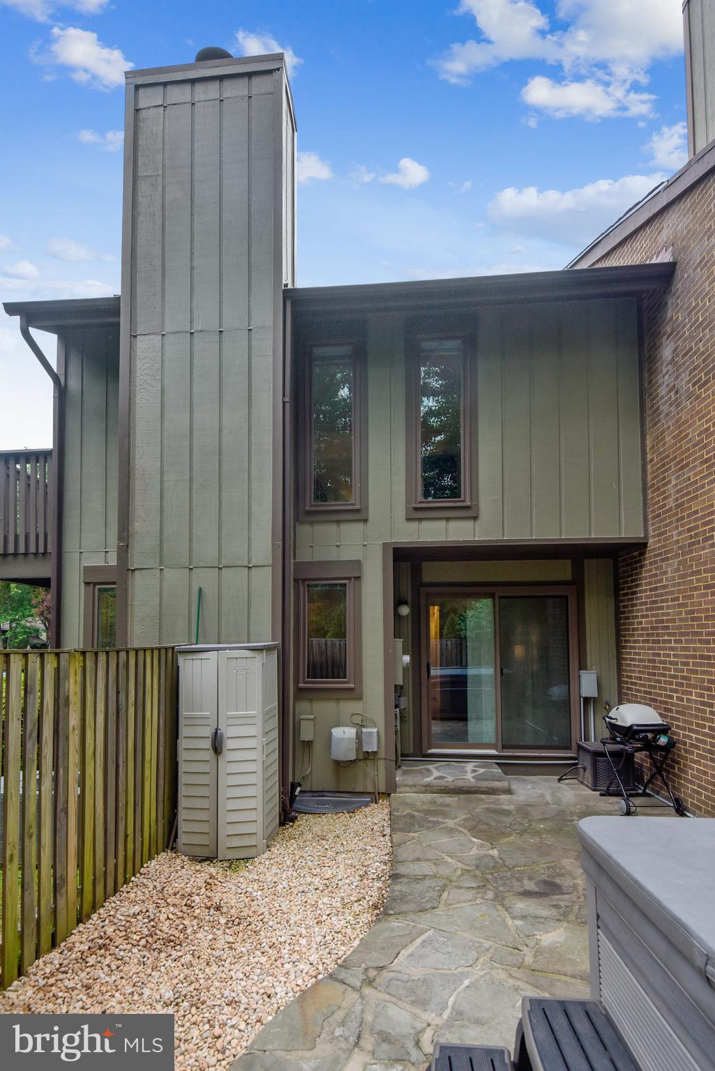 2000 Winged Foot Court Reston, VA 20191 - Photo 41 of 48 Fenced yard with stone patio