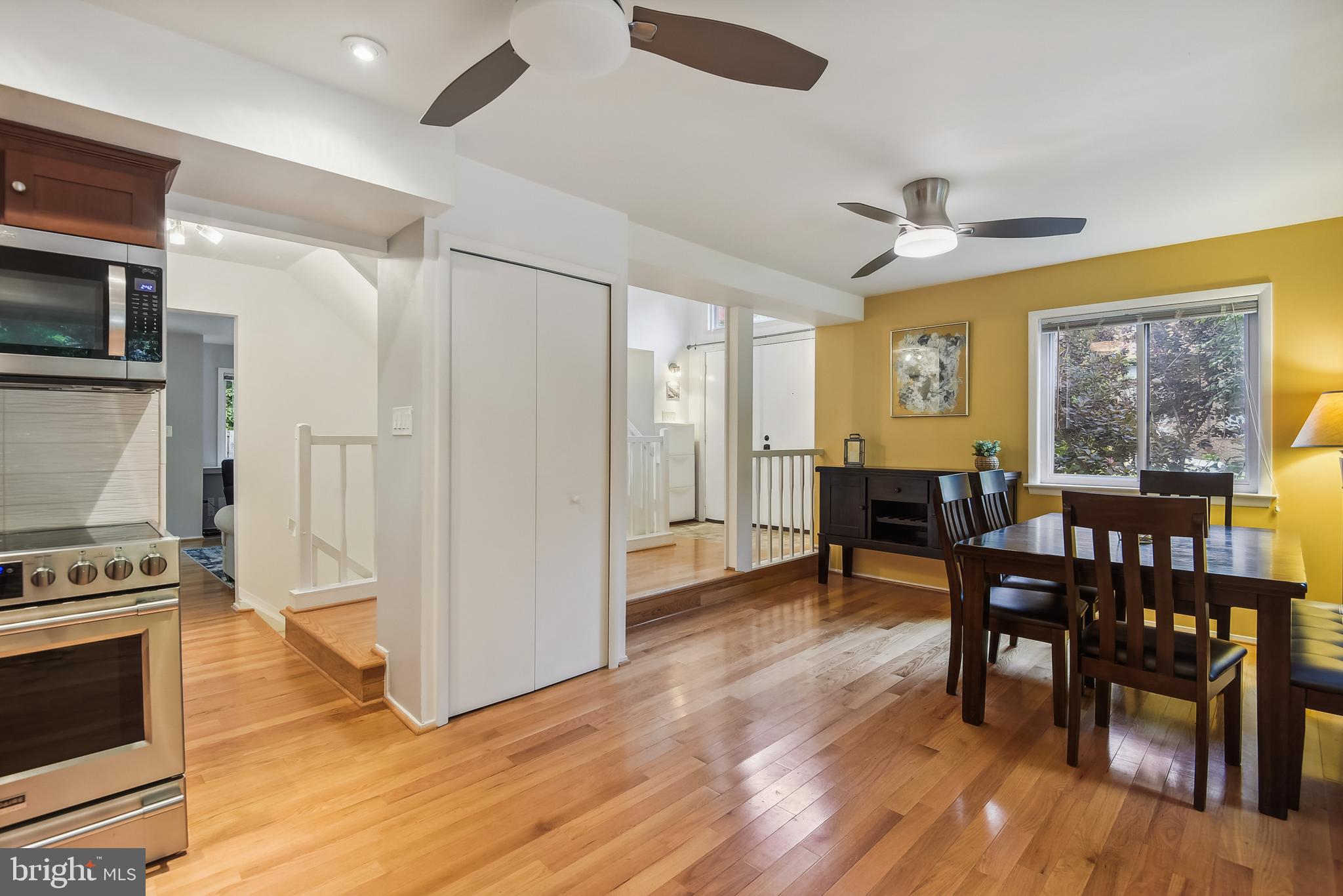 2000 Winged Foot Court Reston, VA 20191 - Photo 10 of 48 Open kitchen/dining room.