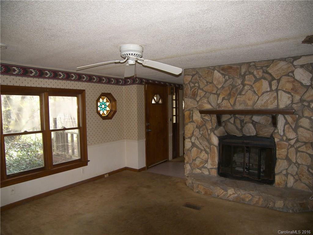 2248 Hart Road Charlotte, NC 28214 - Photo 2 of 20 Gallery Image 2