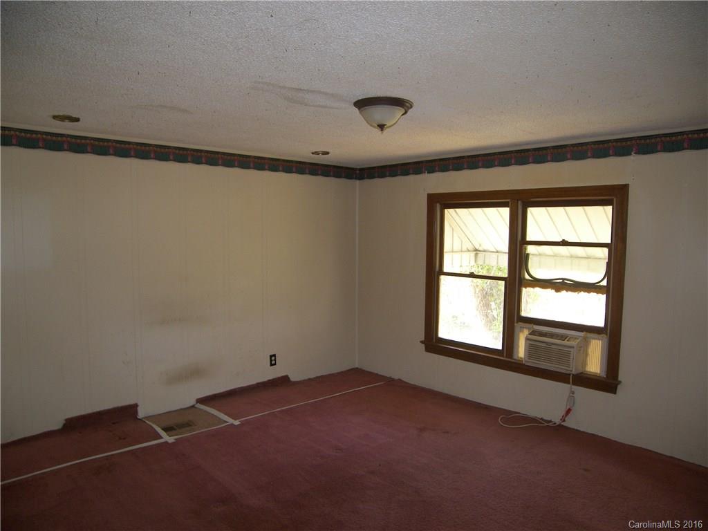 2248 Hart Road Charlotte, NC 28214 - Photo 12 of 20 Gallery Image 12