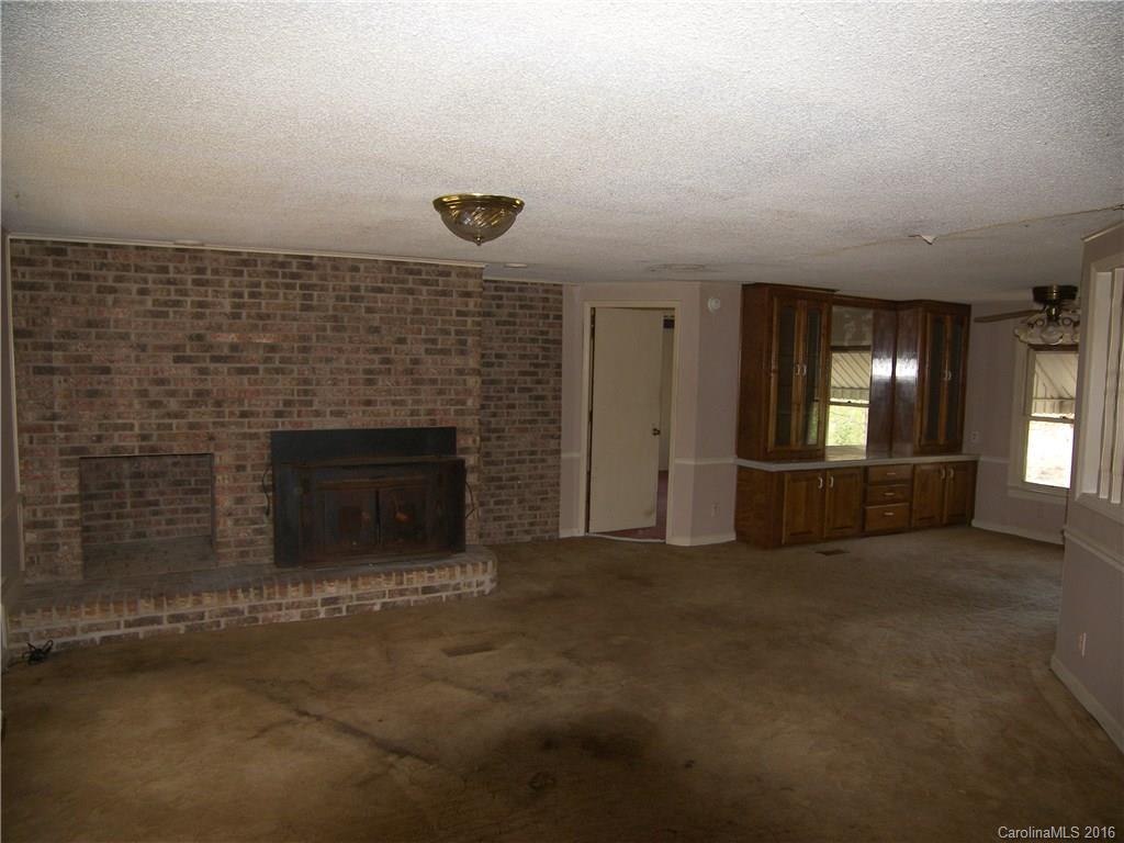 2248 Hart Road Charlotte, NC 28214 - Photo 10 of 20 Gallery Image 10