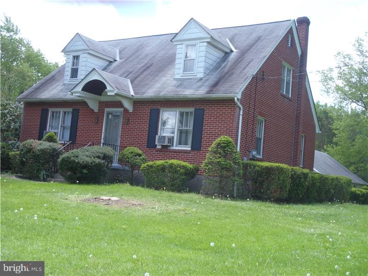 16 South County Line Road Telford, PA 18969 - Photo 1 of 10 Exterior Front
