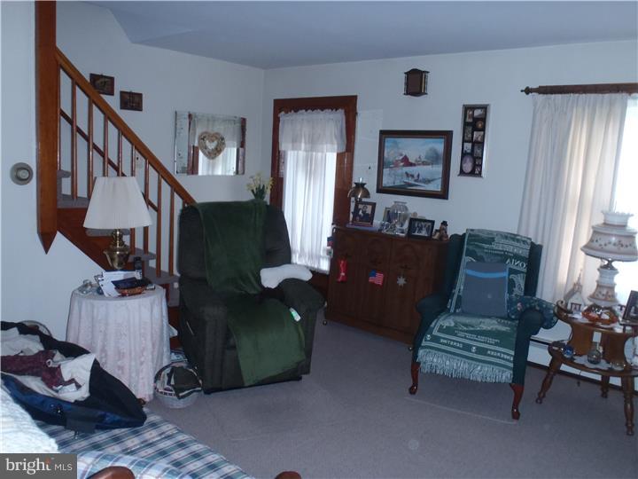 16 South County Line Road Telford, PA 18969 - Photo 2 of 10 Living Room